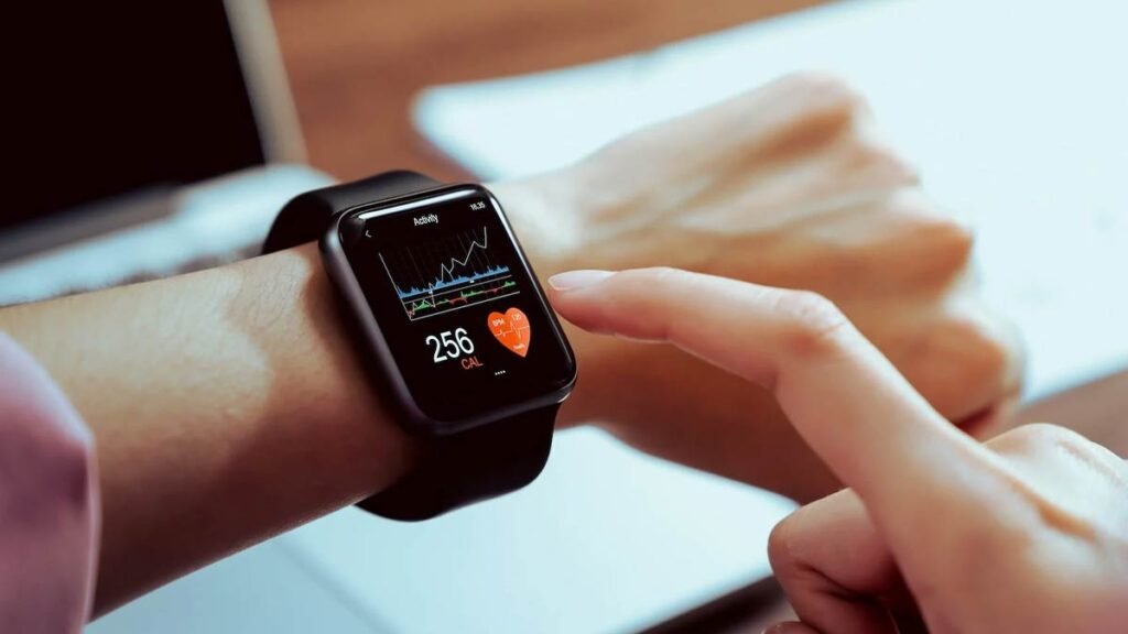 Wearable Health Tech in 2025: How It Shapes Daily Wellness
